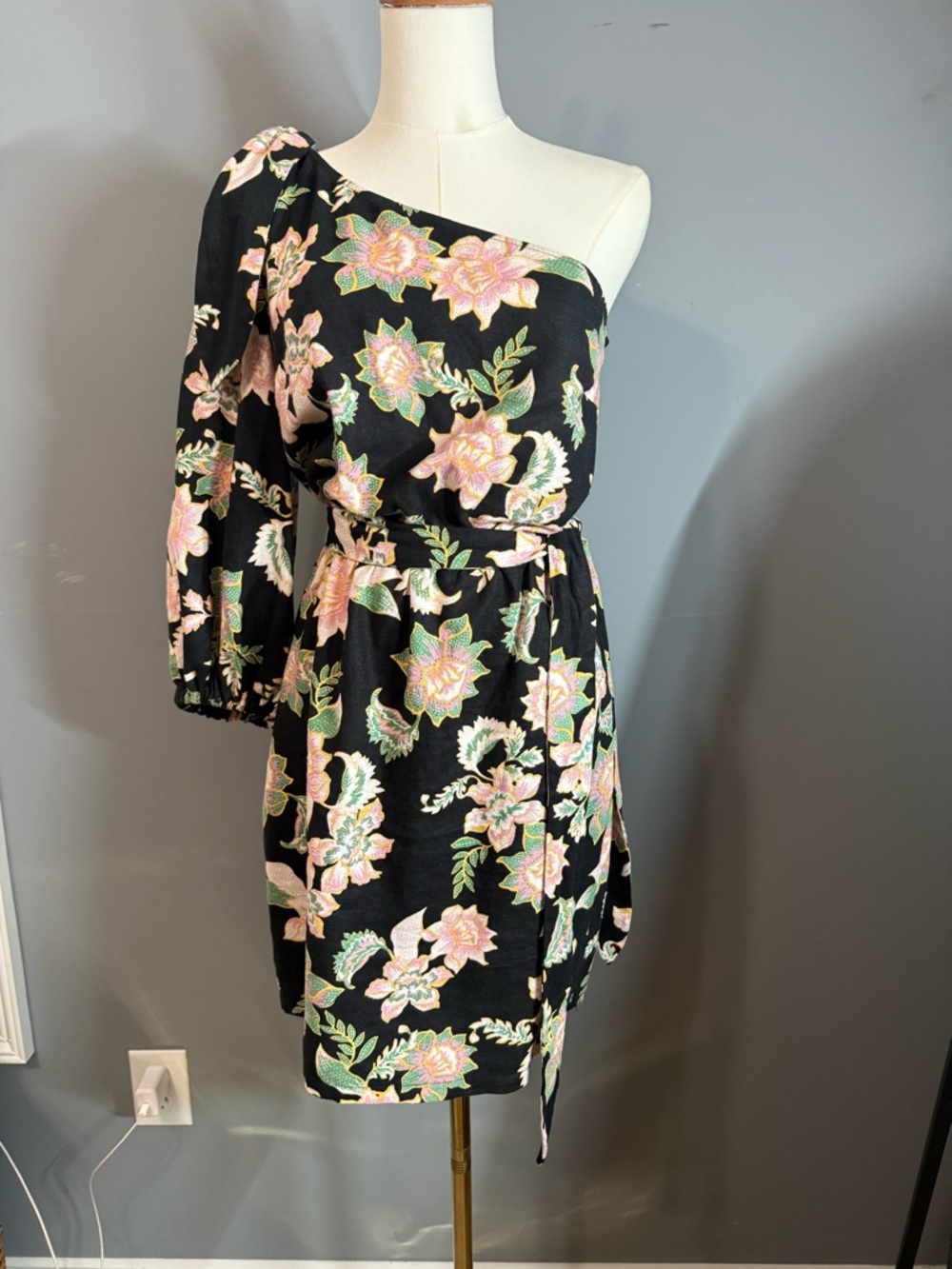 Who What Wear Black One-Shoulder Floral Wrap Dress